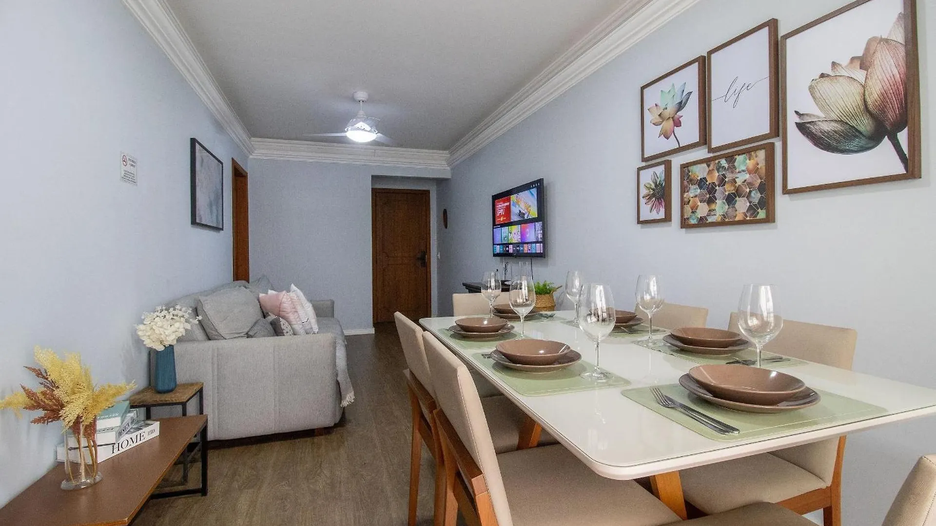 Scr64 - 2 Dorm Climatizados, Confortavel, Tv Smart Balneário Camboriú