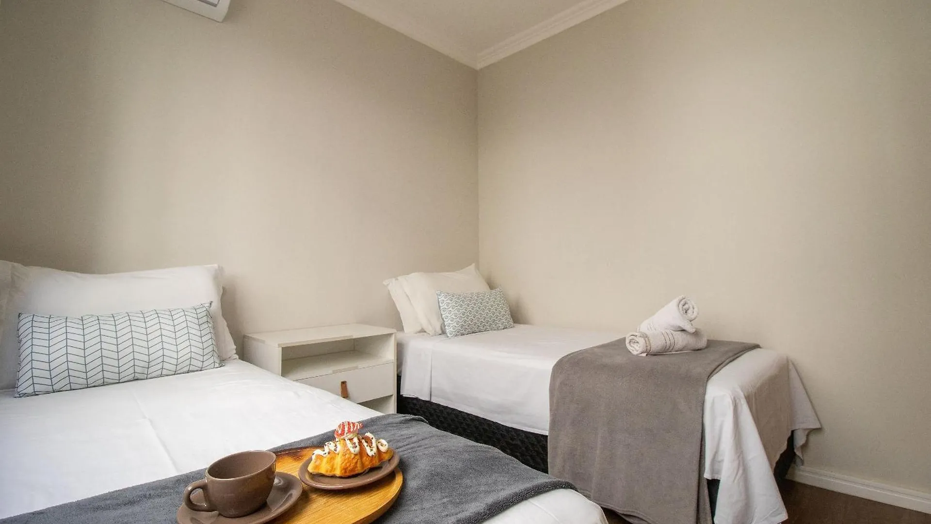 Scr64 - 2 Dorm Climatizados, Confortavel, Tv Smart Balneario Camboriu